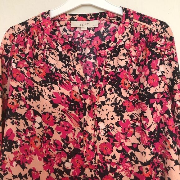 Ann Taylor LOFT Floral Long Sleeves Half-Button Down Blouse Size XXSP - Picture 2 of 7